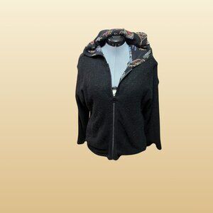 Black Hoodie w/Patterned Inner Lining